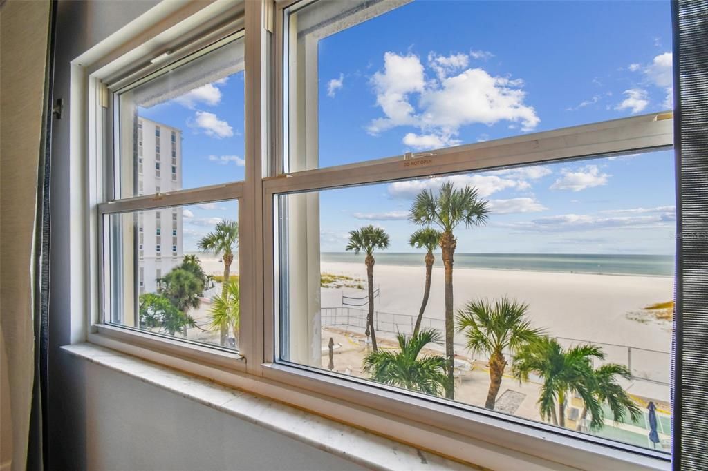 待售: $874,900 (2 贝兹, 2 浴室, 1420 平方英尺)