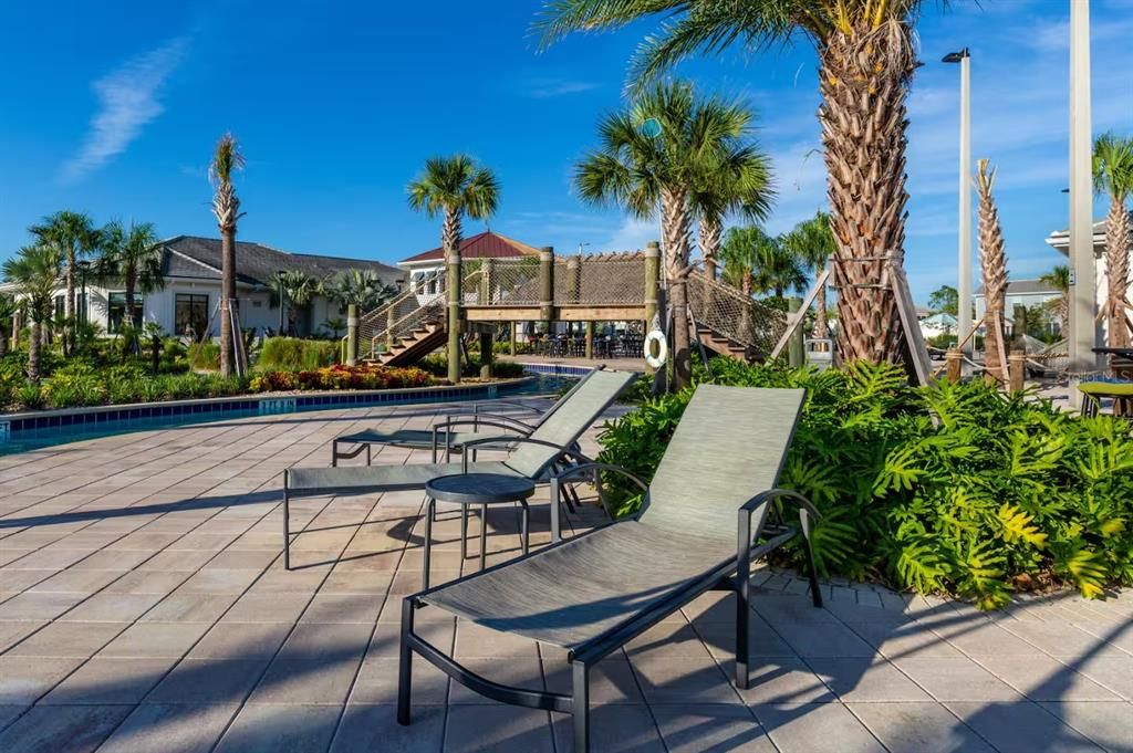 Activo con contrato: $625,000 (6 camas, 5 baños, 2996 Pies cuadrados)