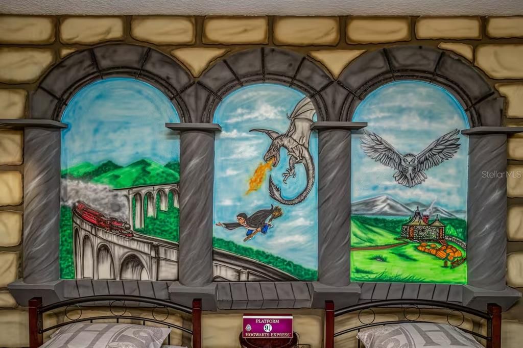 Activo con contrato: $625,000 (6 camas, 5 baños, 2996 Pies cuadrados)