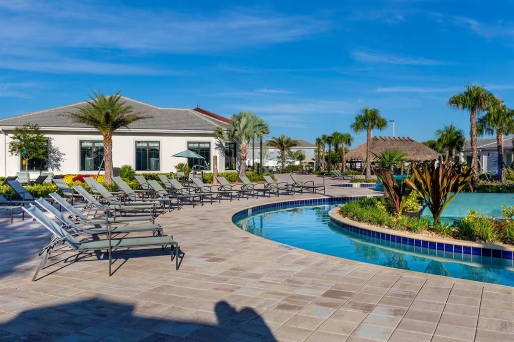 Activo con contrato: $625,000 (6 camas, 5 baños, 2996 Pies cuadrados)