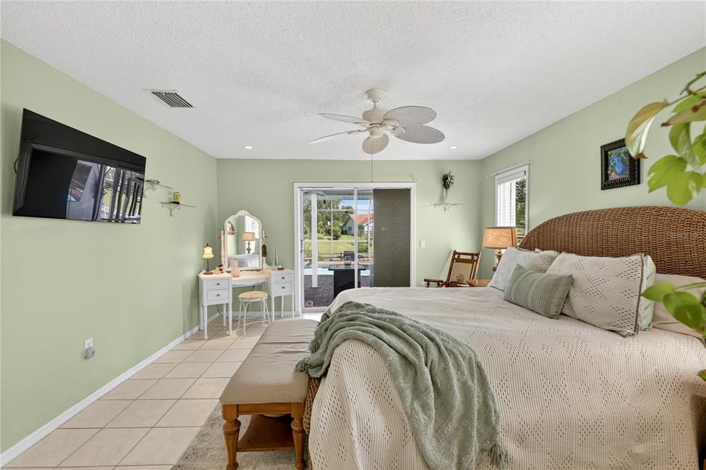 待售: $995,000 (3 贝兹, 2 浴室, 2206 平方英尺)