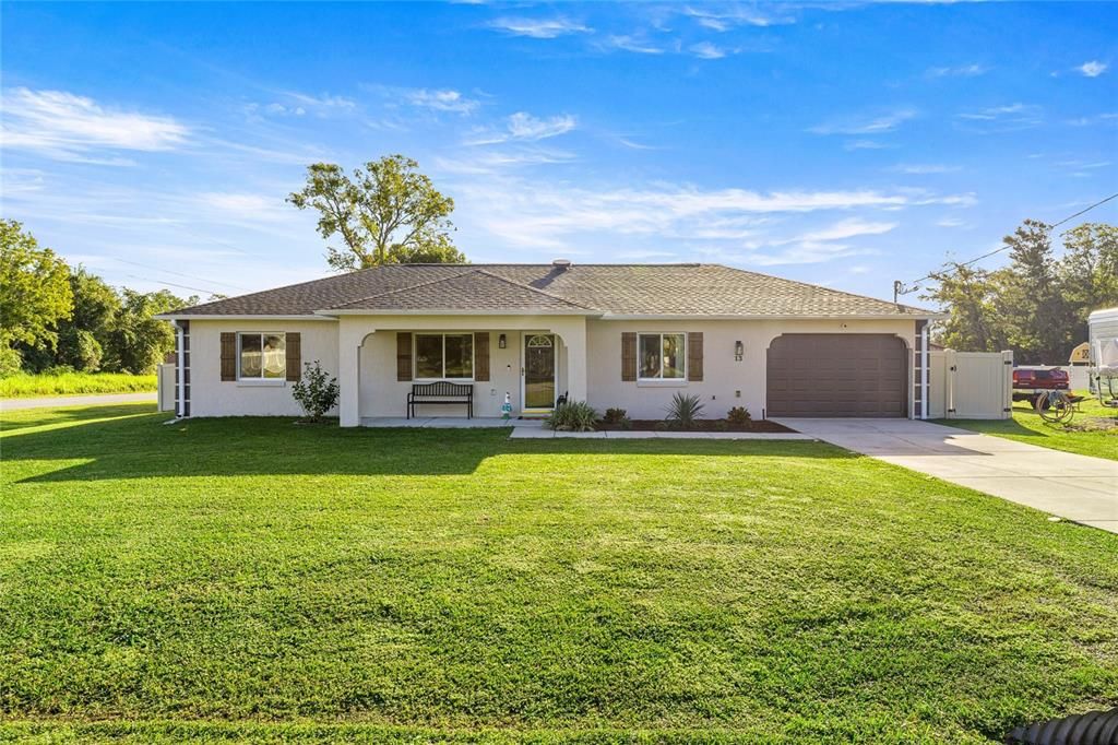 Active With Contract: $259,900 (3 beds, 2 baths, 1456 Square Feet)