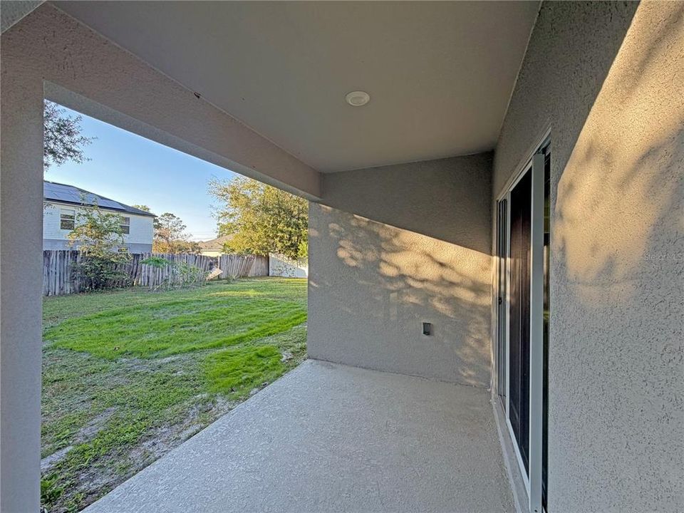 For Rent: $2,275 (4 beds, 2 baths, 1836 Square Feet)