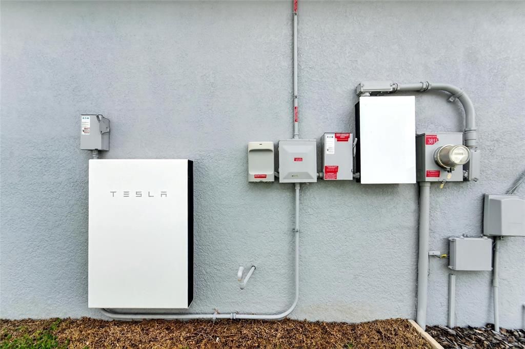 Activo con contrato: $475,000 (3 camas, 2 baños, 1961 Pies cuadrados)