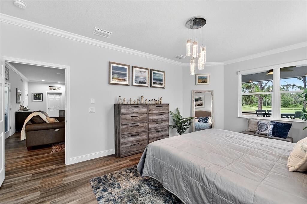 Activo con contrato: $475,000 (3 camas, 2 baños, 1961 Pies cuadrados)