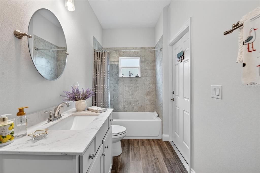 Activo con contrato: $475,000 (3 camas, 2 baños, 1961 Pies cuadrados)