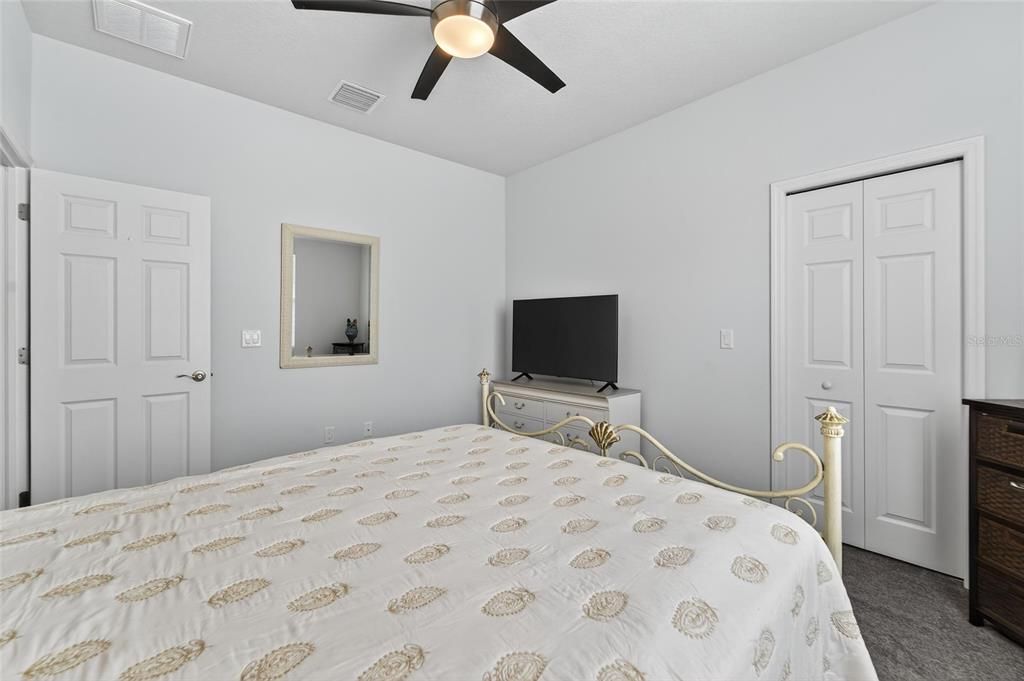 Activo con contrato: $475,000 (3 camas, 2 baños, 1961 Pies cuadrados)