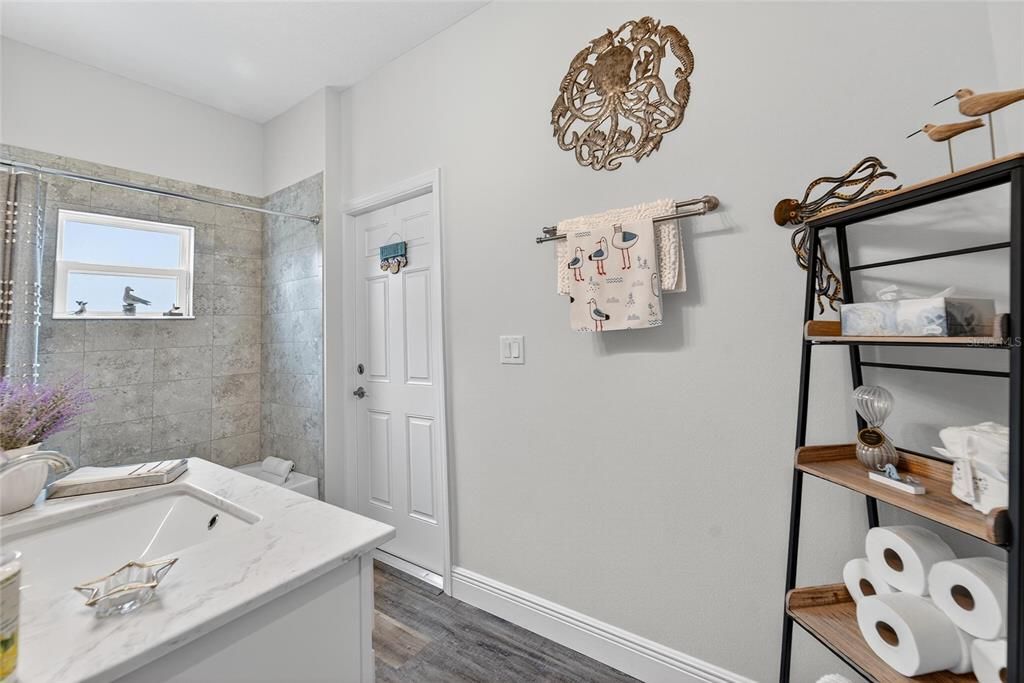 Activo con contrato: $475,000 (3 camas, 2 baños, 1961 Pies cuadrados)