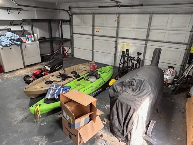 合同活跃: $460,000 (4 贝兹, 3 浴室, 1818 平方英尺)