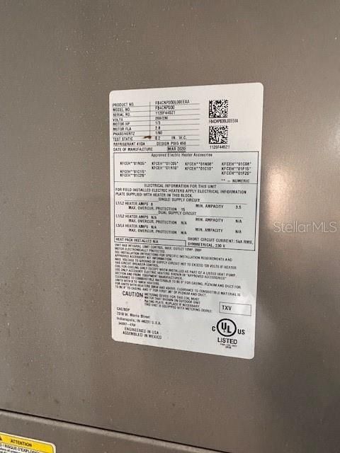 合同活跃: $460,000 (4 贝兹, 3 浴室, 1818 平方英尺)