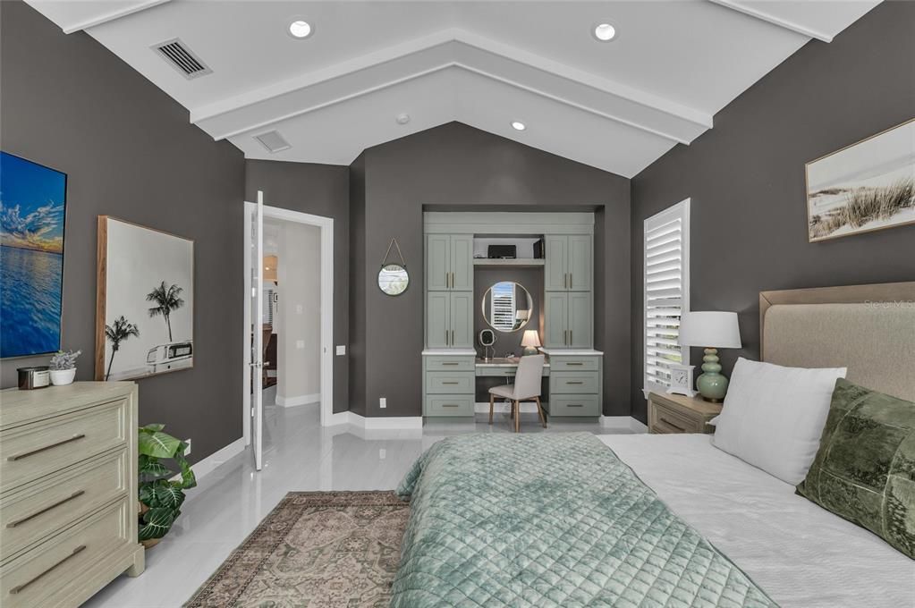 For Sale: $2,750,000 (3 beds, 3 baths, 3217 Square Feet)