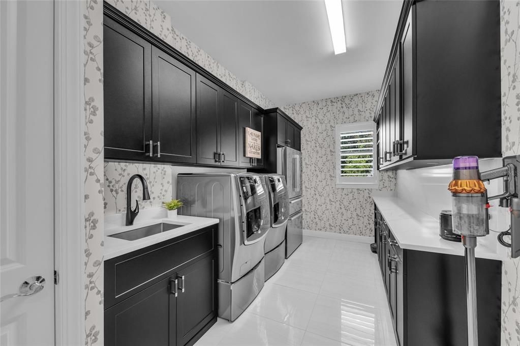 For Sale: $2,750,000 (3 beds, 3 baths, 3217 Square Feet)