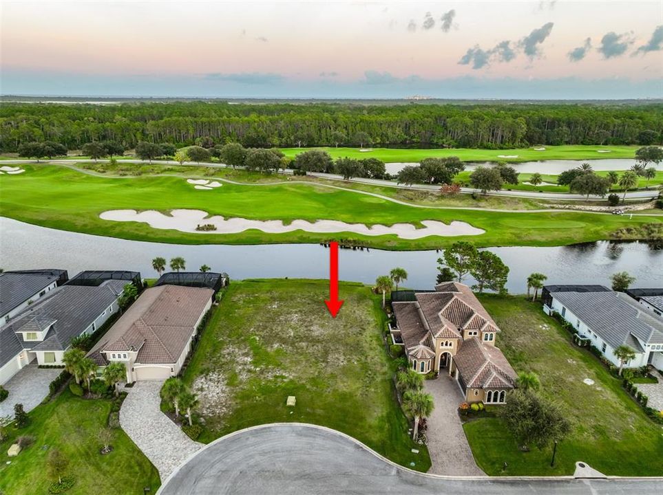 待售: $115,000 (0.18 acres)