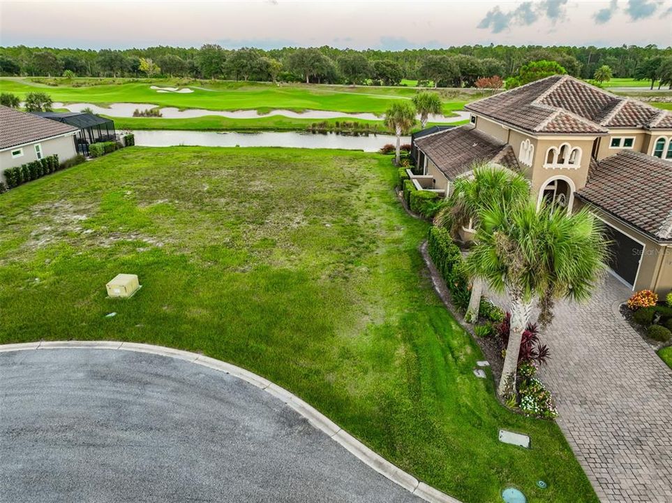 待售: $115,000 (0.18 acres)