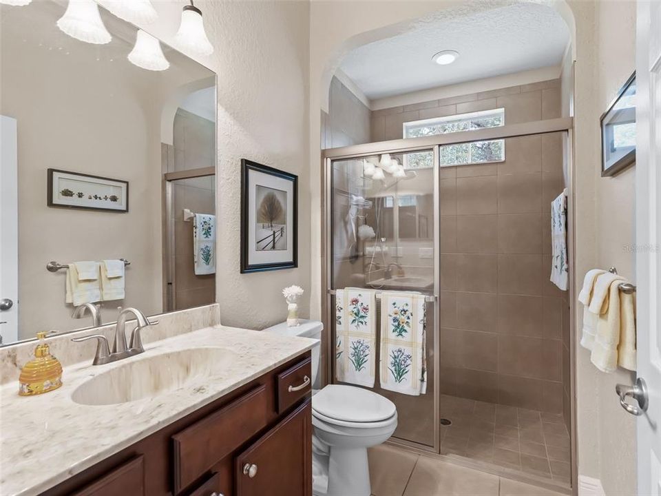 На продажу: $499,900 (3 спален, 2 ванн, 2354 Квадратных фут)