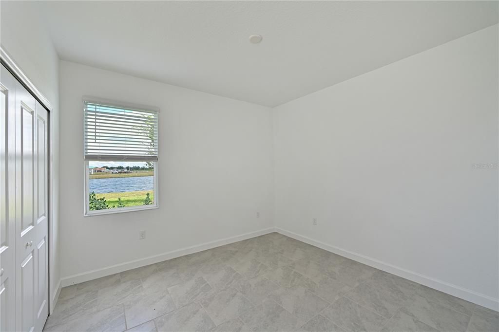 Под контрактом: $478,197 (4 спален, 3 ванн, 2267 Квадратных фут)