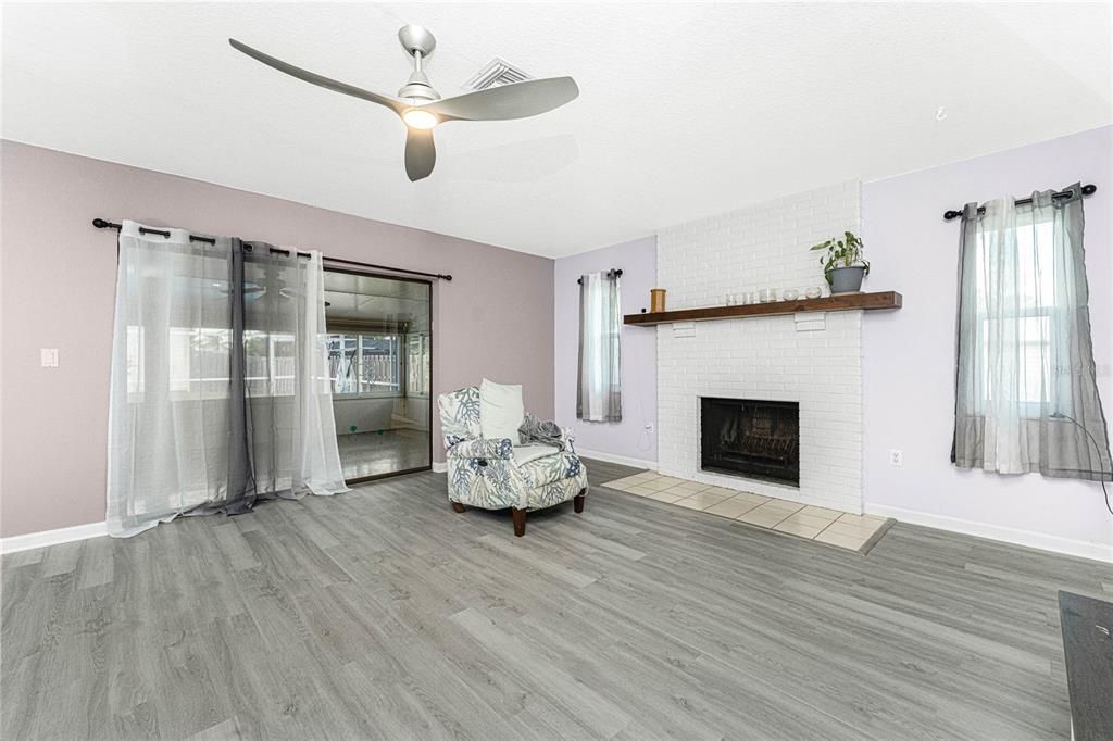 待售: $400,000 (3 贝兹, 2 浴室, 1621 平方英尺)