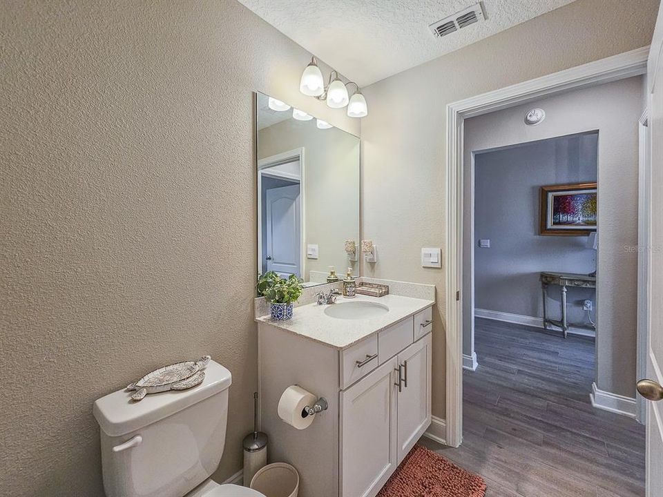 待售: $438,000 (4 贝兹, 3 浴室, 2356 平方英尺)