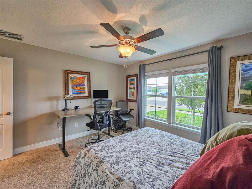 待售: $438,000 (4 贝兹, 3 浴室, 2356 平方英尺)