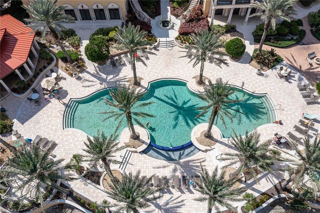 合同活跃: $225,000 (2 贝兹, 2 浴室, 1485 平方英尺)