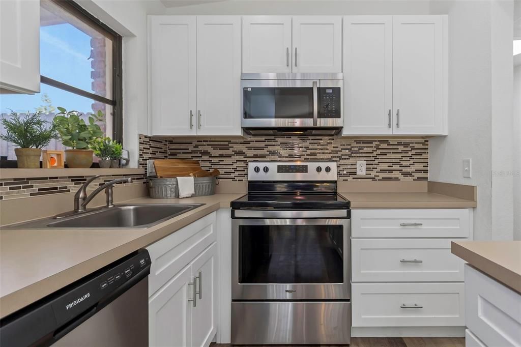 For Sale: $479,000 (3 beds, 1 baths, 1224 Square Feet)