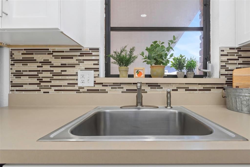 For Sale: $479,000 (3 beds, 1 baths, 1224 Square Feet)