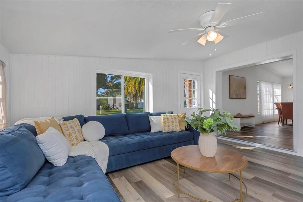 For Sale: $479,000 (3 beds, 1 baths, 1224 Square Feet)