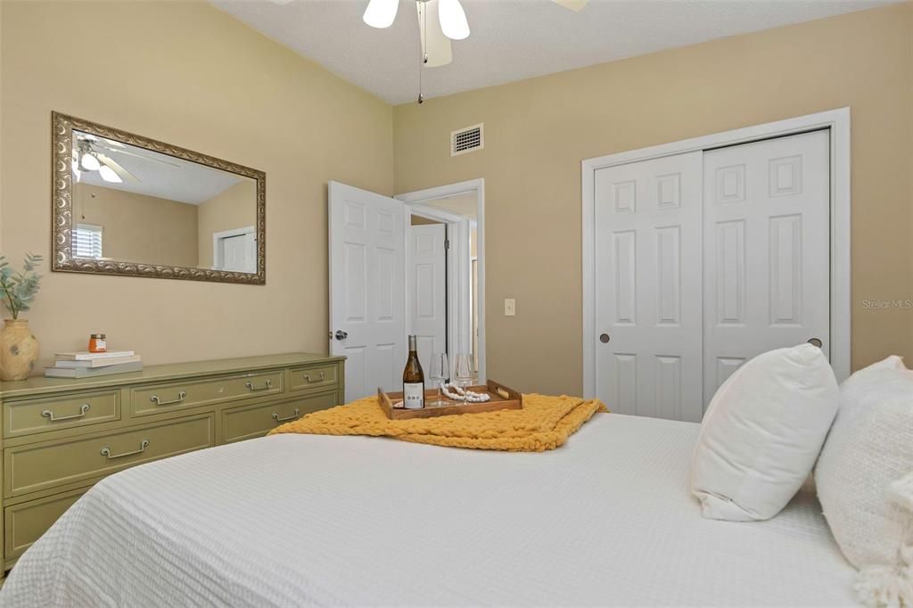 For Sale: $479,000 (3 beds, 1 baths, 1224 Square Feet)