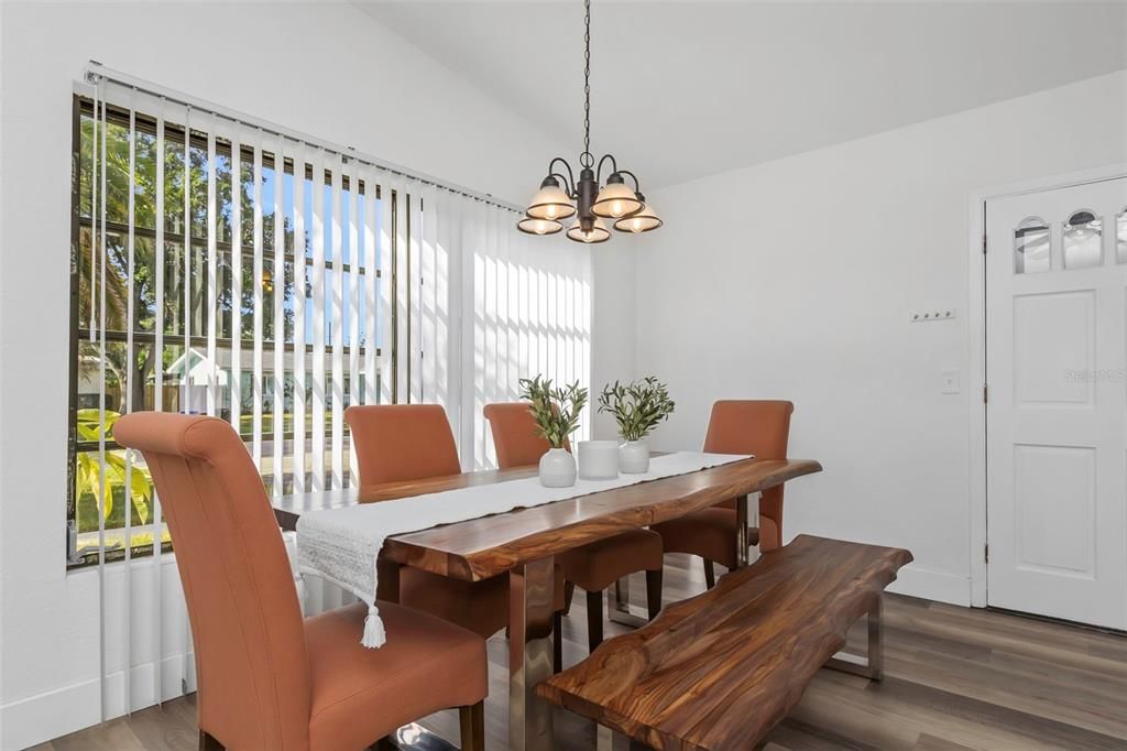 For Sale: $479,000 (3 beds, 1 baths, 1224 Square Feet)