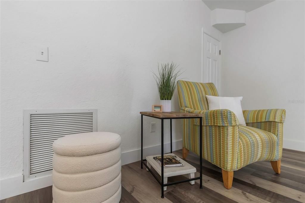 For Sale: $479,000 (3 beds, 1 baths, 1224 Square Feet)