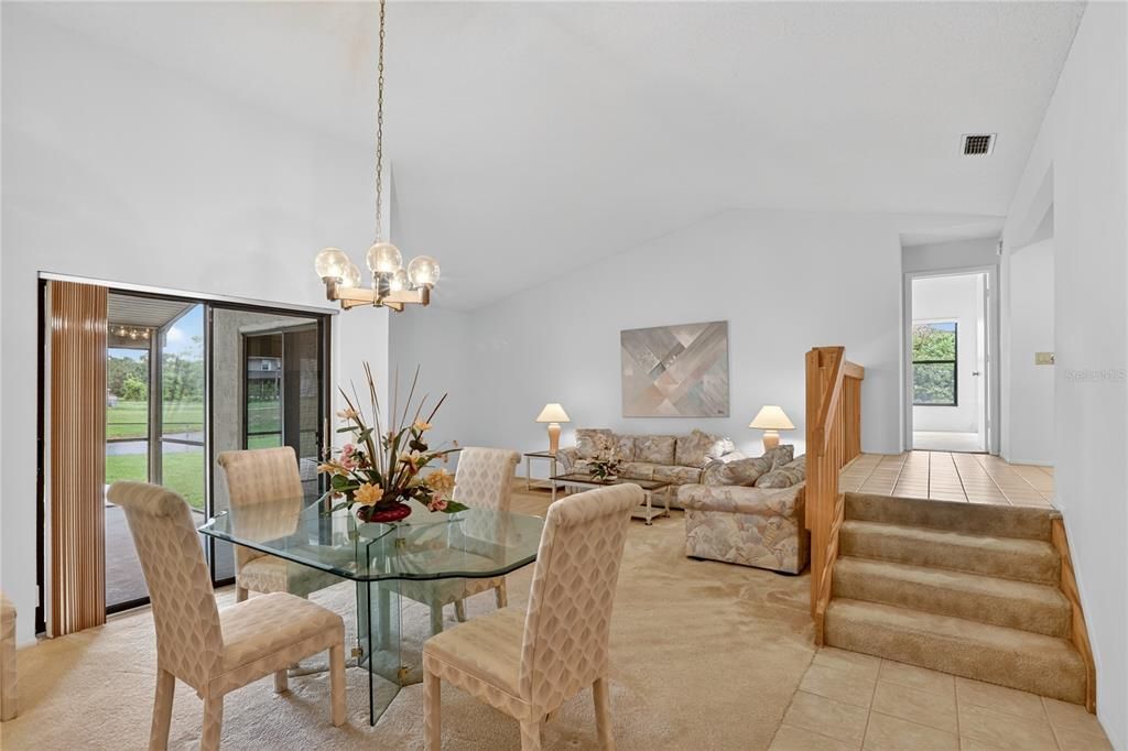 Activo con contrato: $625,000 (4 camas, 3 baños, 2449 Pies cuadrados)