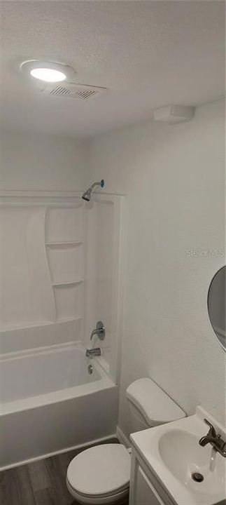 For Sale: $218,800 (4 beds, 2 baths, 1255 Square Feet)