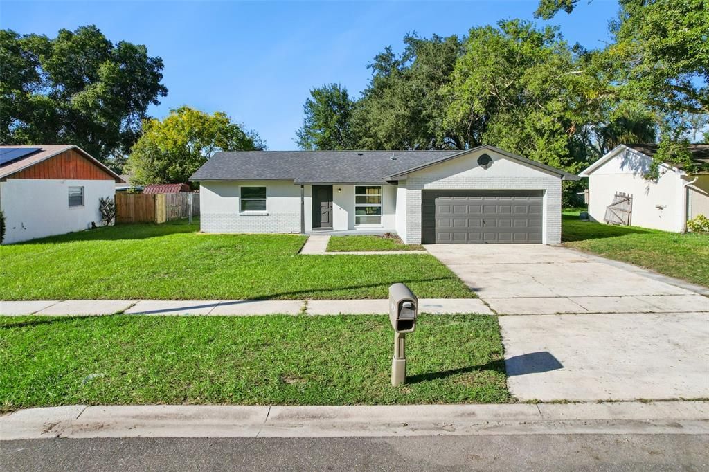 Recently Sold: $300,000 (3 beds, 2 baths, 1120 Square Feet)