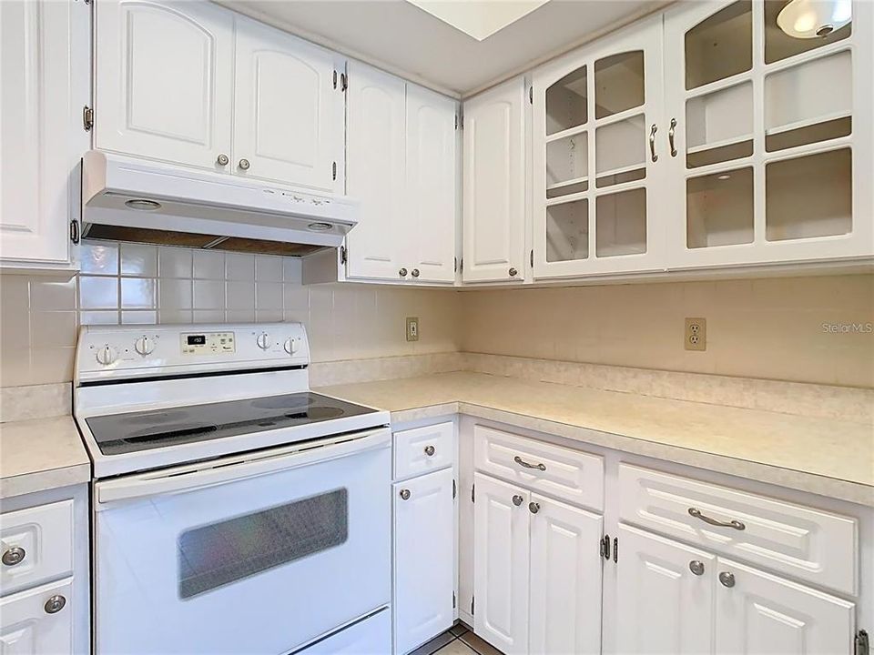 Activo con contrato: $175,000 (2 camas, 2 baños, 1232 Pies cuadrados)