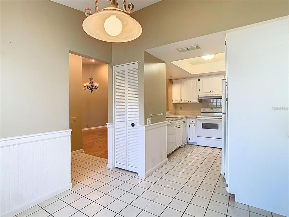 Activo con contrato: $175,000 (2 camas, 2 baños, 1232 Pies cuadrados)