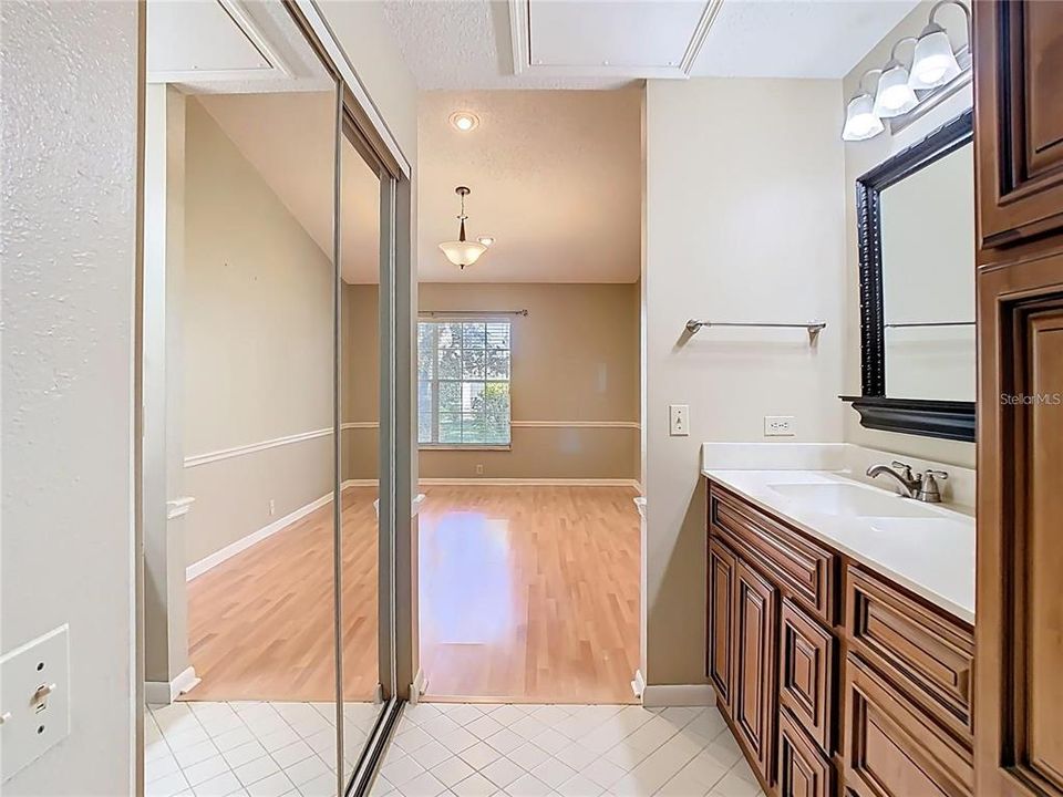 Activo con contrato: $175,000 (2 camas, 2 baños, 1232 Pies cuadrados)