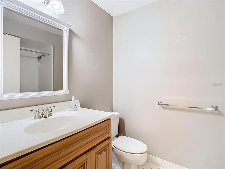 Activo con contrato: $175,000 (2 camas, 2 baños, 1232 Pies cuadrados)