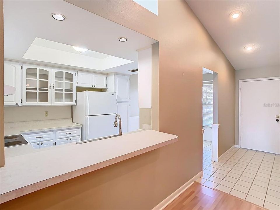 Activo con contrato: $175,000 (2 camas, 2 baños, 1232 Pies cuadrados)