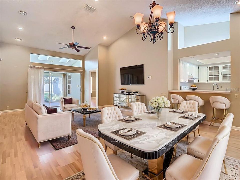 Activo con contrato: $175,000 (2 camas, 2 baños, 1232 Pies cuadrados)