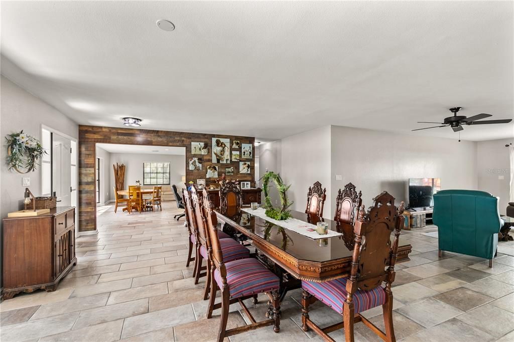 For Sale: $699,999 (3 beds, 2 baths, 2679 Square Feet)