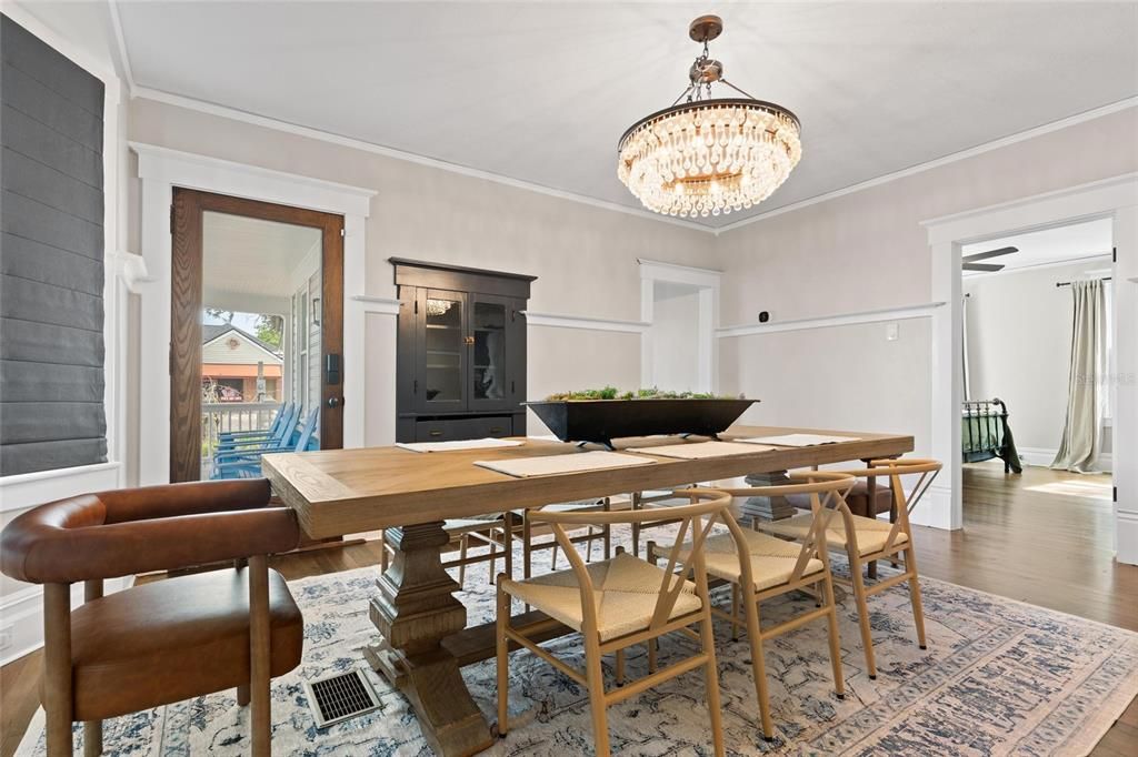 For Rent: $4,999 (5 beds, 3 baths, 2055 Square Feet)