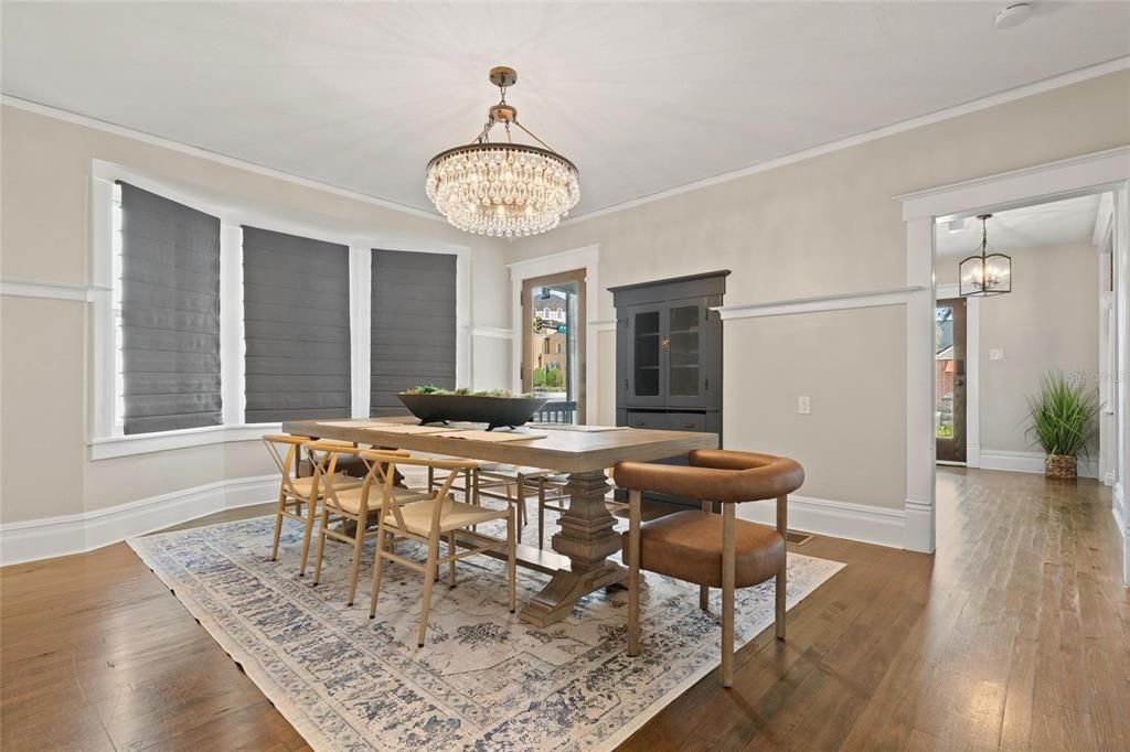 For Rent: $4,999 (5 beds, 3 baths, 2055 Square Feet)