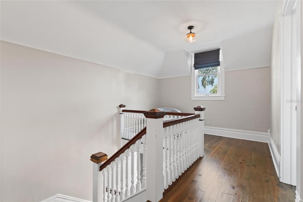 For Rent: $4,999 (5 beds, 3 baths, 2055 Square Feet)