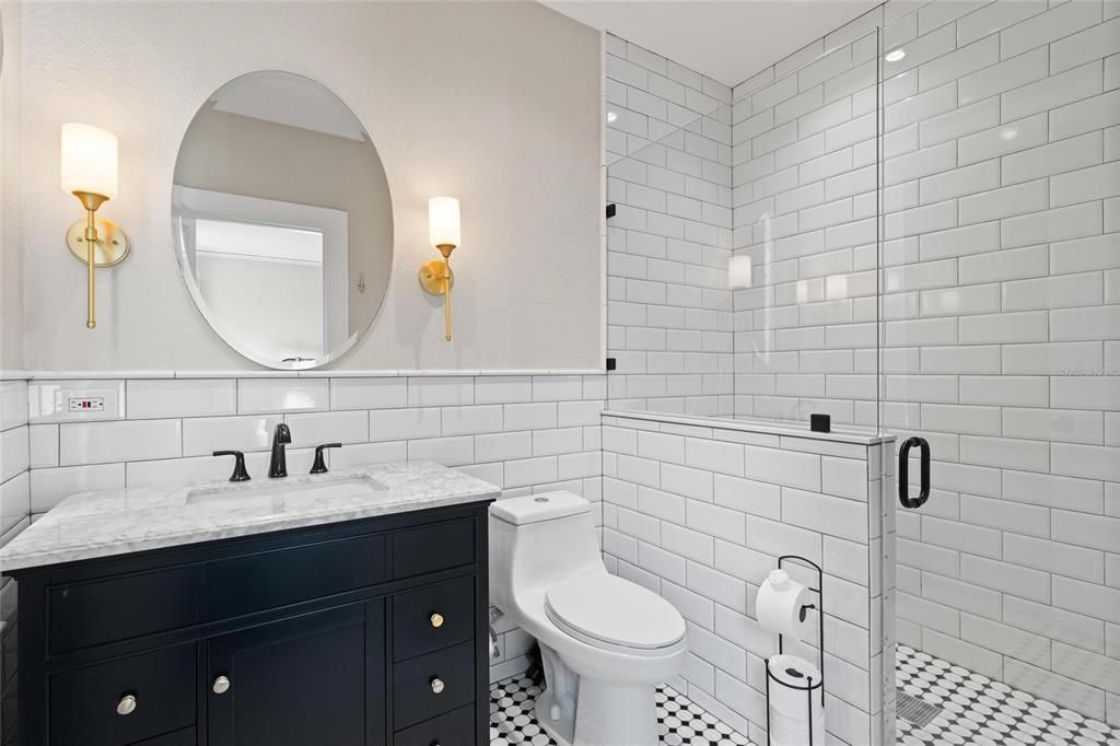 For Rent: $4,999 (5 beds, 3 baths, 2055 Square Feet)