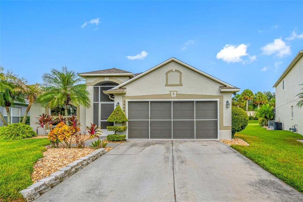 合同活跃: $410,000 (3 贝兹, 2 浴室, 1640 平方英尺)