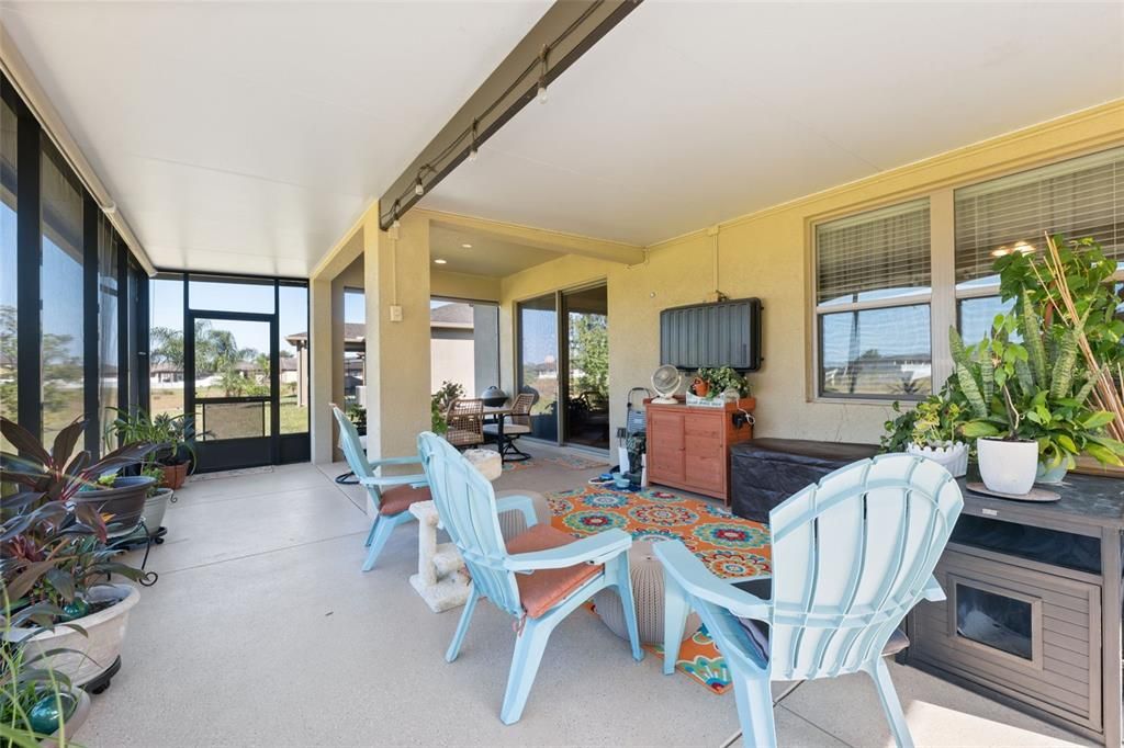 For Sale: $360,000 (4 beds, 3 baths, 2058 Square Feet)