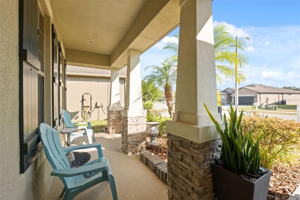 For Sale: $360,000 (4 beds, 3 baths, 2058 Square Feet)