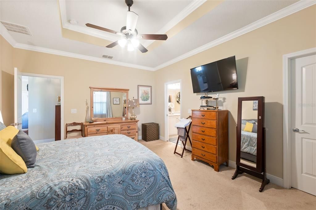 For Sale: $360,000 (4 beds, 3 baths, 2058 Square Feet)