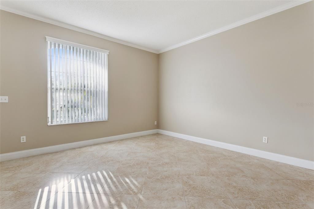 Activo con contrato: $444,900 (3 camas, 2 baños, 1630 Pies cuadrados)