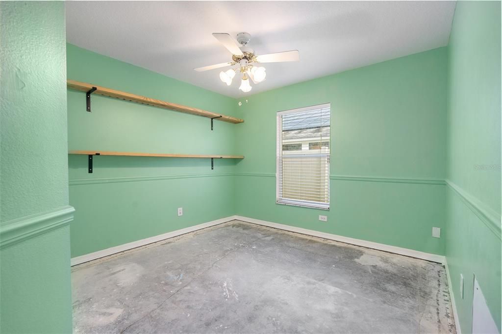 Active With Contract: $350,000 (4 beds, 2 baths, 1611 Square Feet)